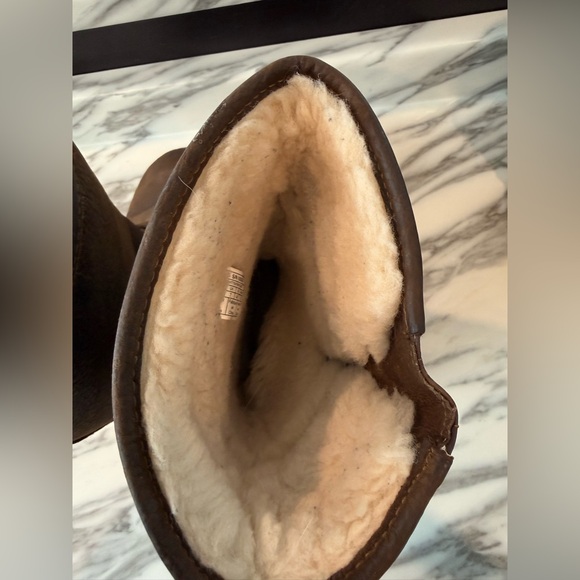 Ugg Sutter Boot - Picture 9 of 13